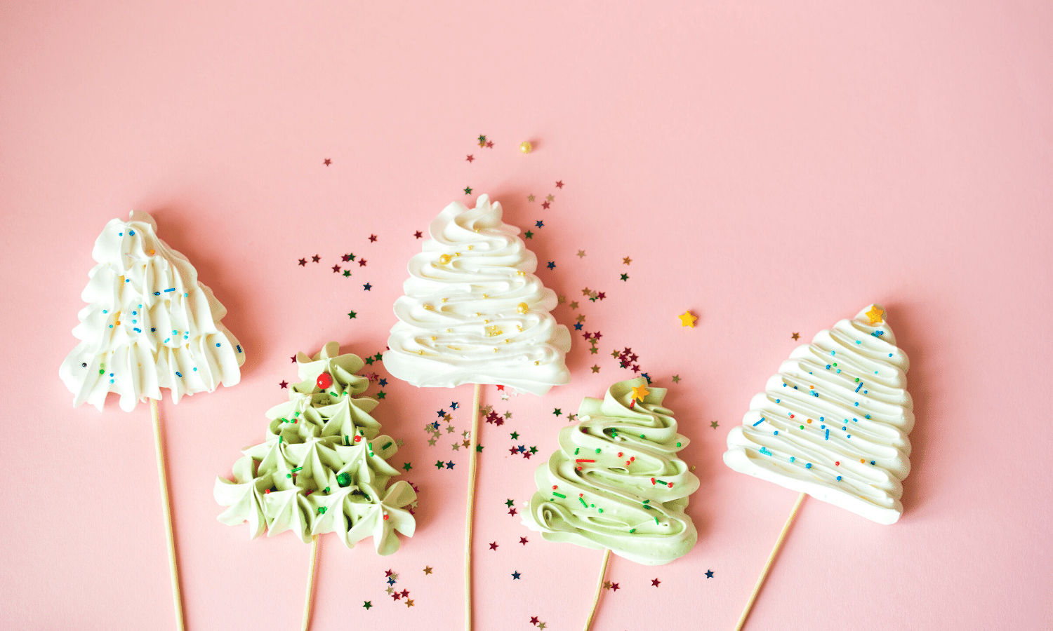 kerstmeringues kerst meringues en kerst cupcakes en kerstkoekjes dy bakboxen
